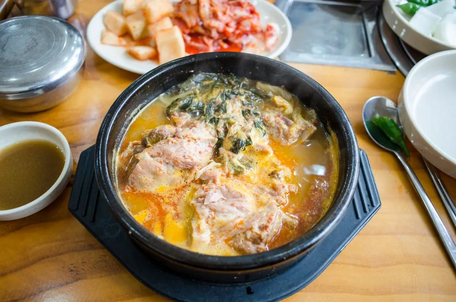 돼지고기 김치찌개